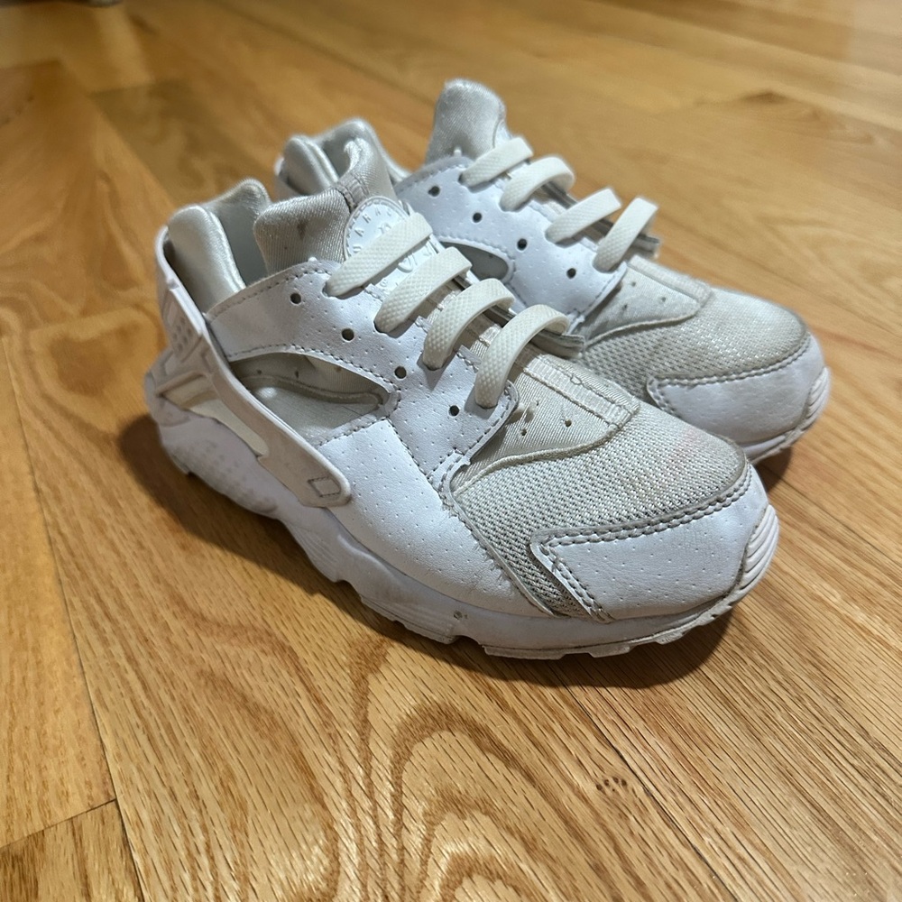 Kids Nike huarache